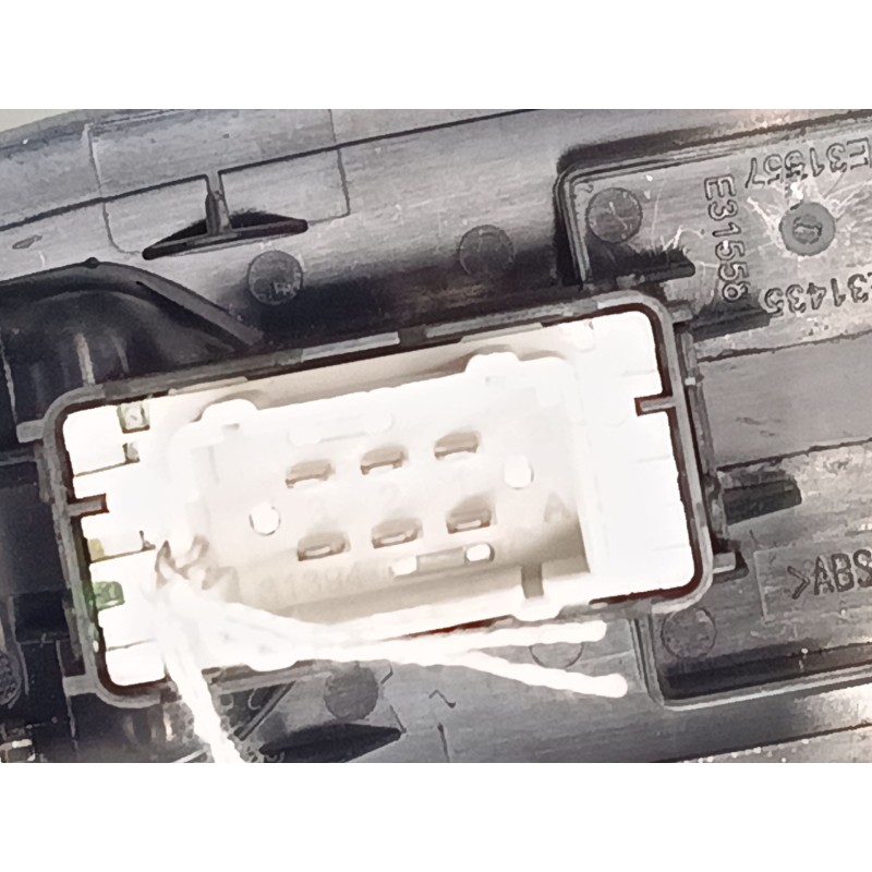 Recambio de mando elevalunas delantero derecho para peugeot 208 i (ca_, cc_) 1.4 hdi referencia OEM IAM 96751118ZD  
