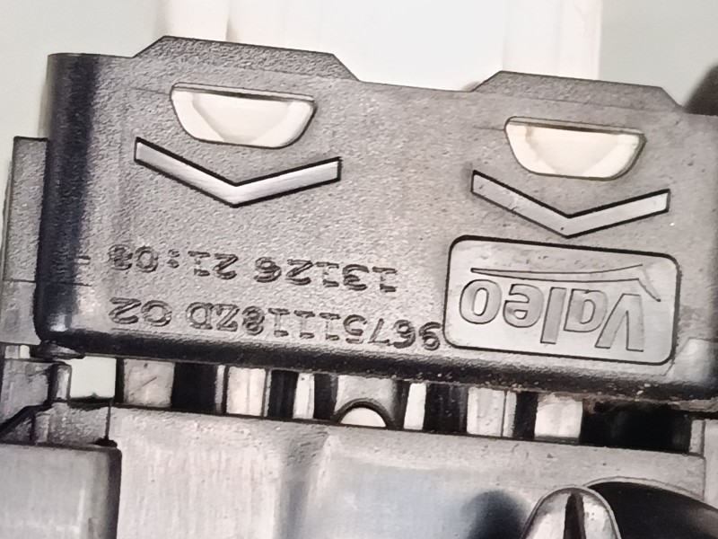 Recambio de mando elevalunas delantero derecho para peugeot 208 i (ca_, cc_) 1.4 hdi referencia OEM IAM 96751118ZD  