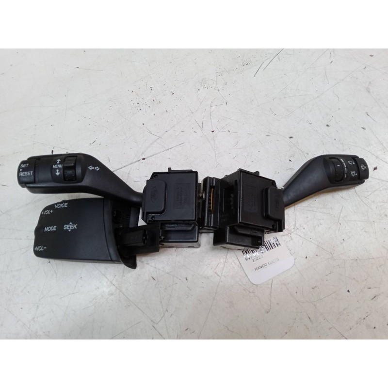 Recambio de mando luces para ford c-max (dm2) 1.6 tdci referencia OEM IAM 17D940  17D9401