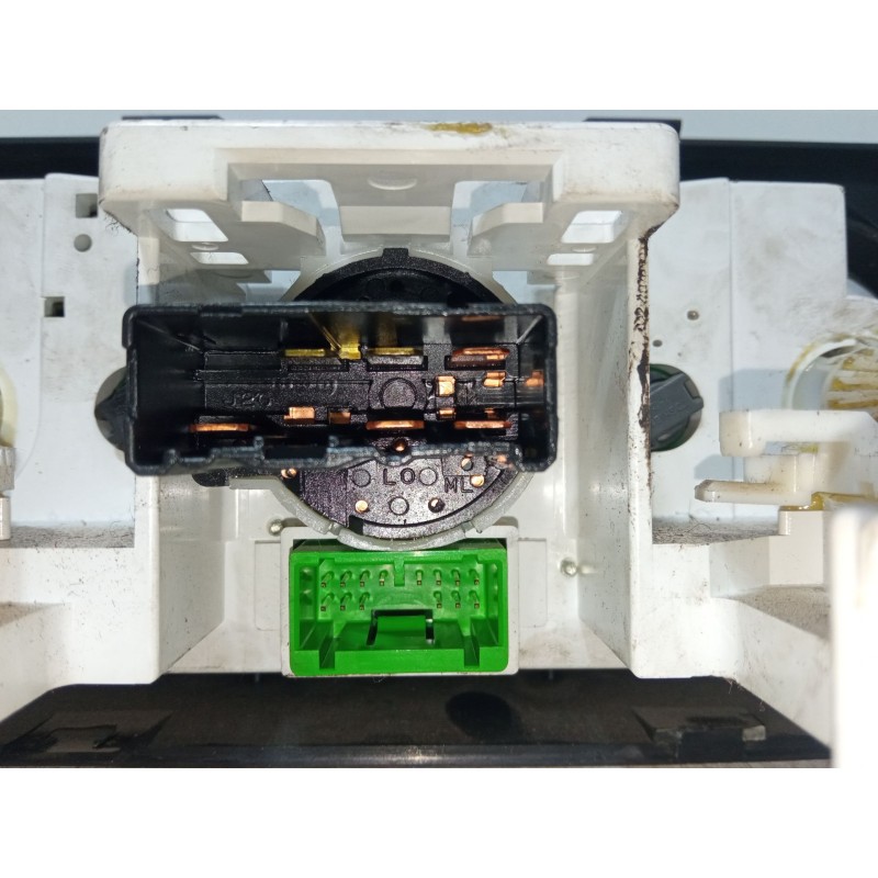 Recambio de mando calefaccion / a/a para suzuki swift iii (mz, ez) 1.3 ddis (rs 413d) referencia OEM IAM   