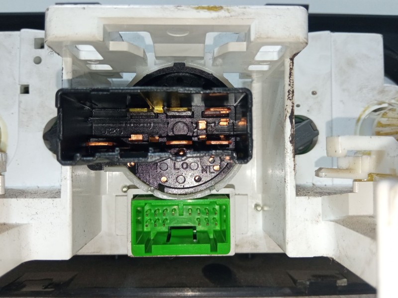 Recambio de mando calefaccion / a/a para suzuki swift iii (mz, ez) 1.3 ddis (rs 413d) referencia OEM IAM   