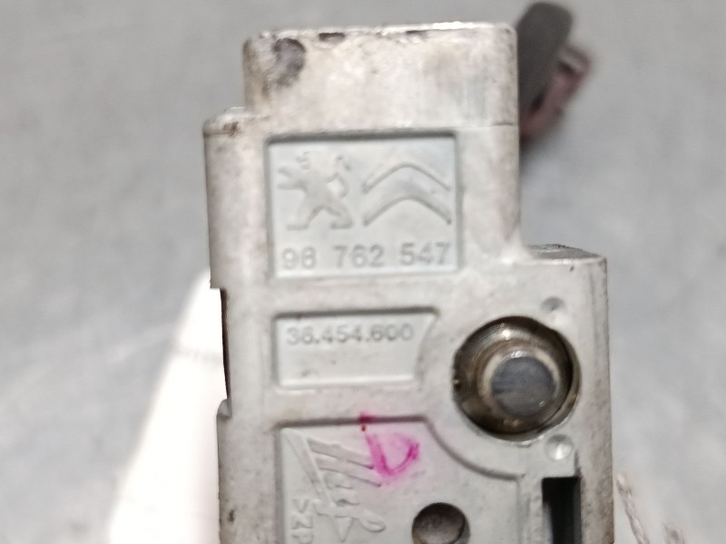 Recambio de clausor para peugeot 208 i (ca_, cc_) 1.4 hdi referencia OEM IAM 36454600  