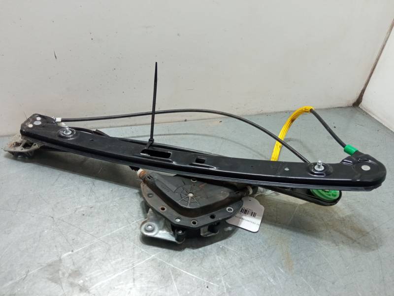 ELEVALUNAS ELECTRICO DELANTERO DERECHO 8196038 
