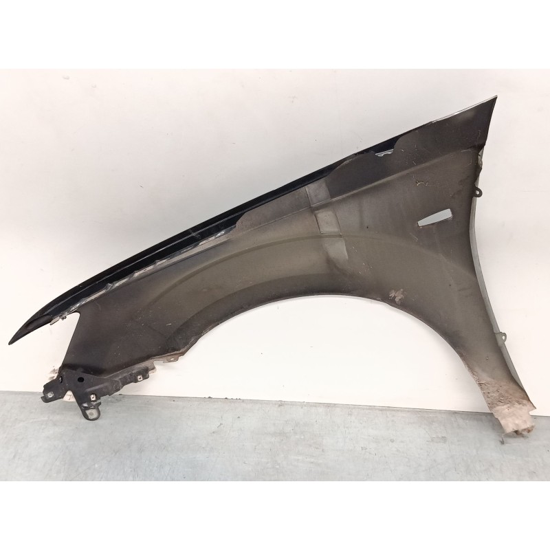 Recambio de aleta delantera derecha para mitsubishi outlander ii (cw_w) 2.0 di-d (cw8w) referencia OEM IAM 5220C672  