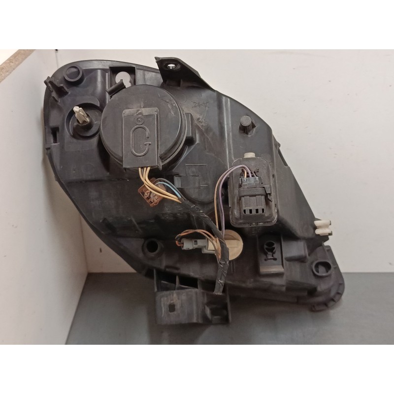 Recambio de faro izquierdo para renault kangoo express (fc0/1_) 1.2 16v (fc05, fc0w, fc1d, fc1p, fc1k, fc0t) referencia OEM IAM 