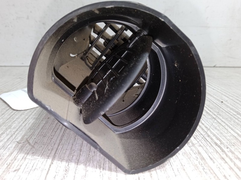 Recambio de aireador derecho para peugeot 3008 suv (mc_, mr_, mj_, m4_) 1.6 bluehdi 120 referencia OEM IAM   