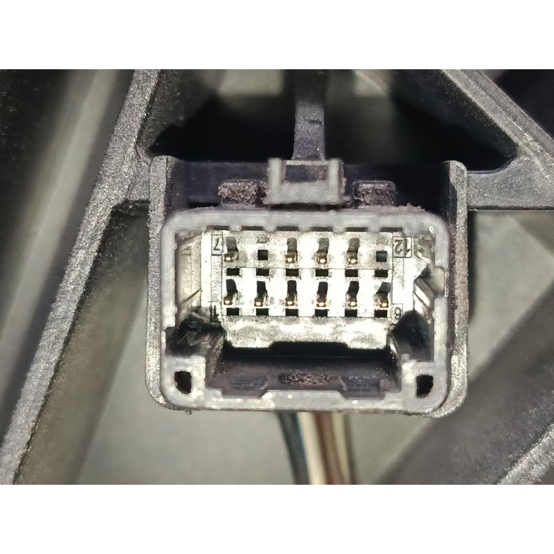 Recambio de retrovisor electrico izquierdo abatible para renault megane iii hatchback (bz0/1_, b3_) 1.5 dci referencia OEM IAM  
