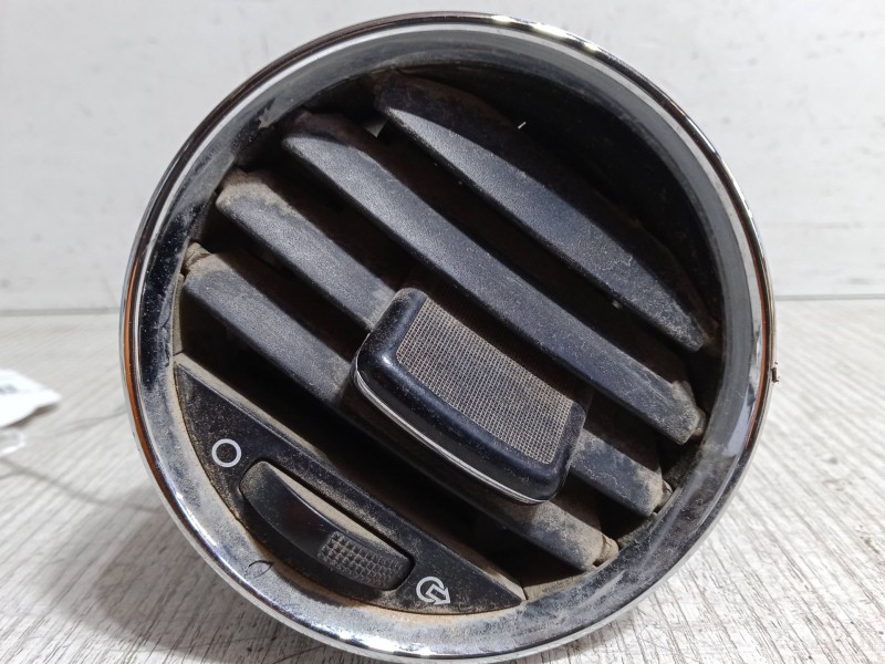 Recambio de aireador izquierdo para peugeot 3008 suv (mc_, mr_, mj_, m4_) 1.6 bluehdi 120 referencia OEM IAM   