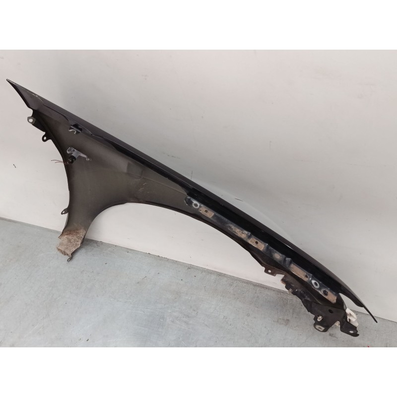 Recambio de aleta delantera izquierda para mitsubishi outlander ii (cw_w) 2.0 di-d (cw8w) referencia OEM IAM 5220C673  