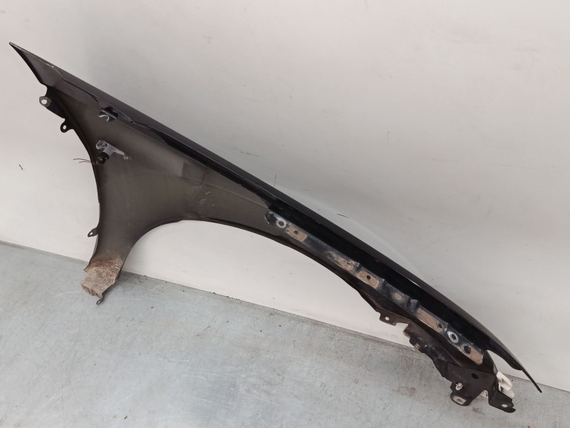 Recambio de aleta delantera izquierda para mitsubishi outlander ii (cw_w) 2.0 di-d (cw8w) referencia OEM IAM 5220C673  