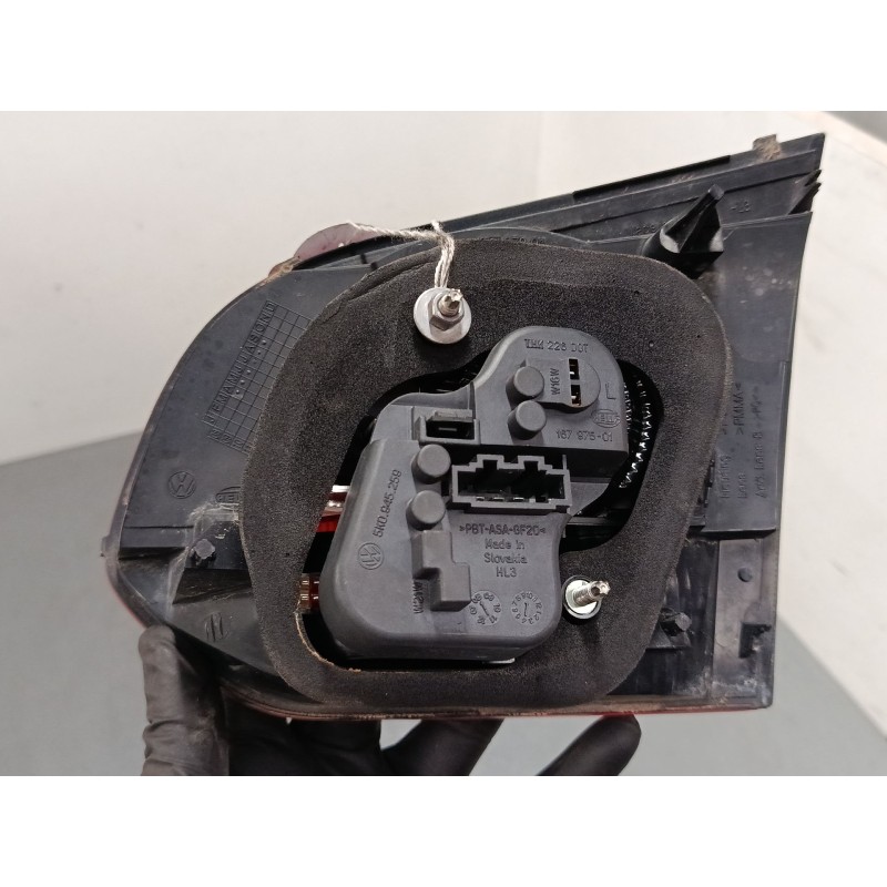 Recambio de piloto trasero porton derecho para volkswagen golf vi (5k1) 2.0 gti referencia OEM IAM 5K0945093K  