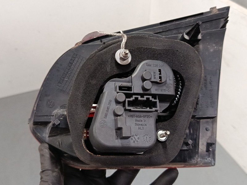 Recambio de piloto trasero porton derecho para volkswagen golf vi (5k1) 2.0 gti referencia OEM IAM 5K0945093K  