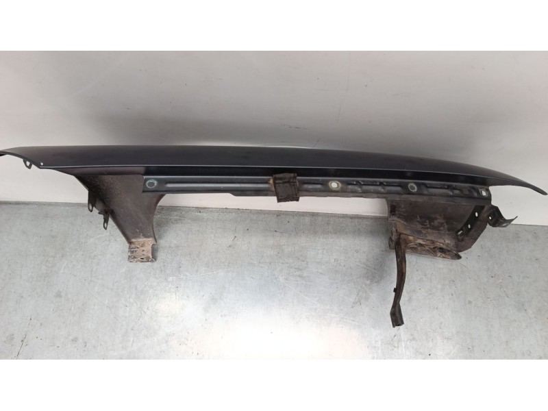 Recambio de aleta delantera izquierda para audi a4 b7 (8ec) 2.0 referencia OEM IAM 8E0821105F  