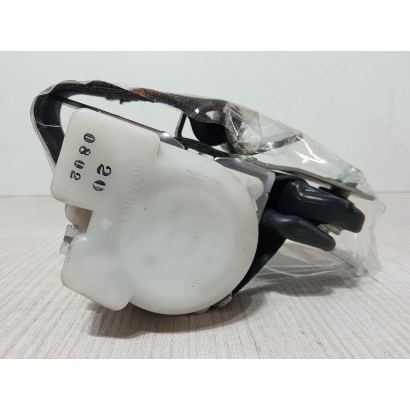 Recambio de cinturon seguridad trasero izquierdo para suzuki swift iii (mz, ez) 1.3 ddis (rs 413d) referencia OEM IAM H073811  