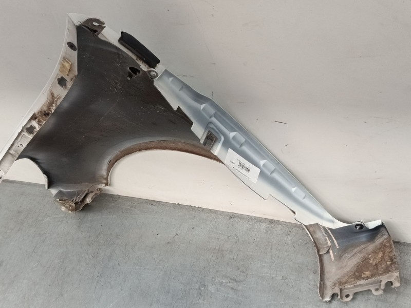 Recambio de aleta delantera derecha para renault clio iii (br0/1, cr0/1) 1.2 16v (br02, br0j, br11, cr02, cr0j, cr11) referencia