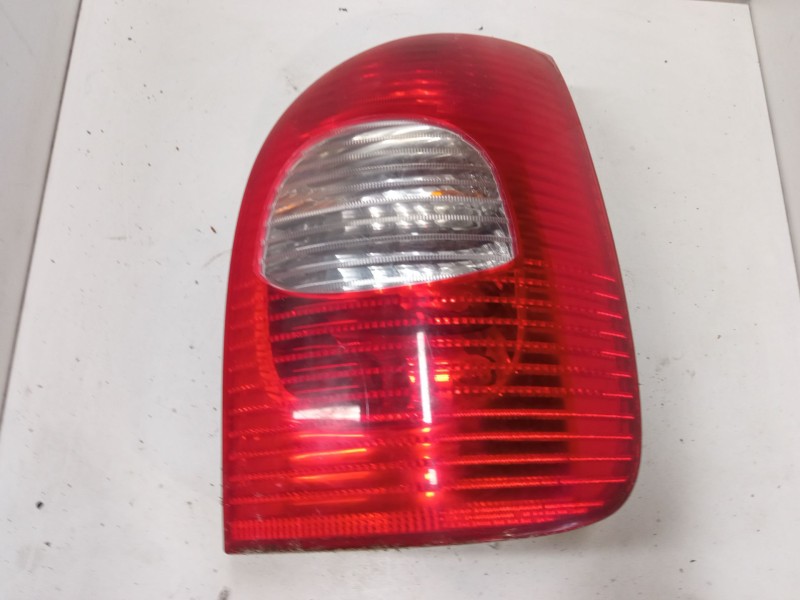 Recambio de piloto trasero izquierdo para citroën xsara picasso (n68) 1.6 hdi referencia OEM IAM   