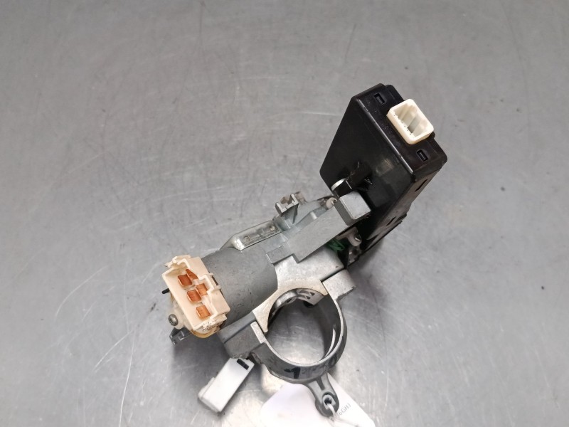 Recambio de clausor para mitsubishi outlander ii (cw_w) 2.0 di-d (cw8w) referencia OEM IAM MN141356 G8D649MB 