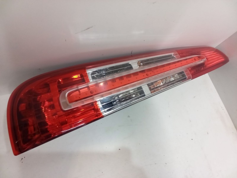 Recambio de piloto trasero derecho para ford c-max (dm2) 1.6 tdci referencia OEM IAM   