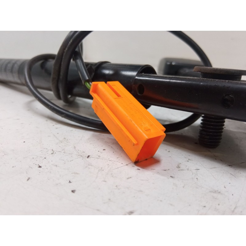 Recambio de anclaje cinturon delantero derecho para ford focus c-max (dm2) 1.6 tdci referencia OEM IAM   