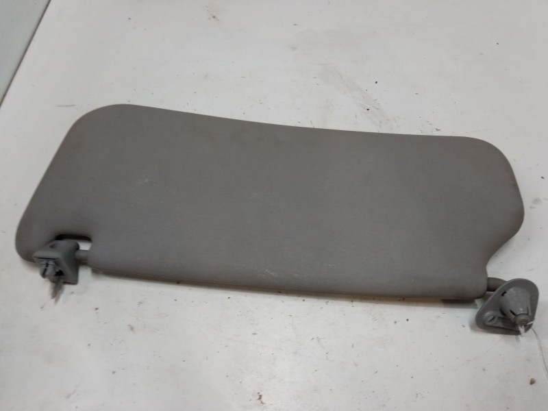 Recambio de parasol derecho para toyota avensis (_t22_) 2.0 (st220_) referencia OEM IAM   