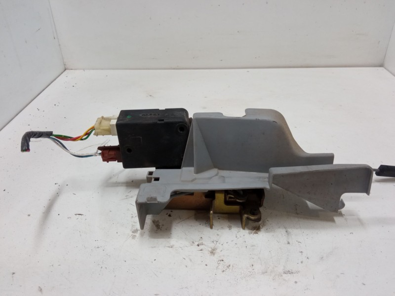 Recambio de cerradura puerta delantera izquierda para peugeot 106 ii (1a_, 1c_) 1.4 i referencia OEM IAM   
