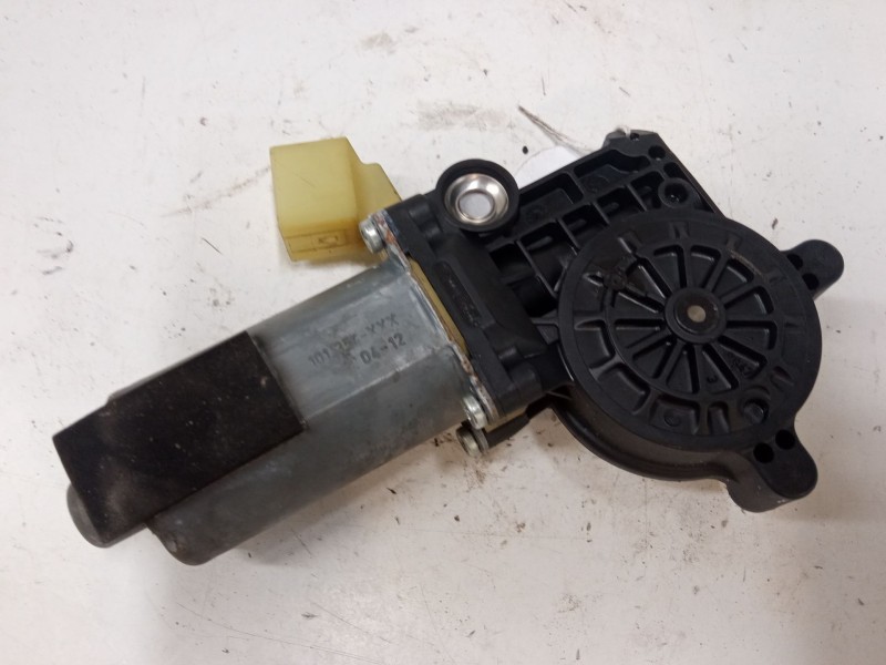 Recambio de motor elevaluna delantero derecho para volvo xc70 i cross country (295) d5 xc awd referencia OEM IAM   