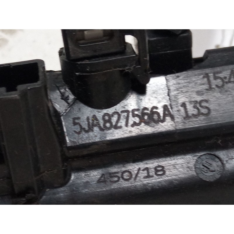 Recambio de maneta exterior electrica porton para skoda rapid spaceback (nh1) 1.0 tsi referencia OEM IAM 5JA827566A  