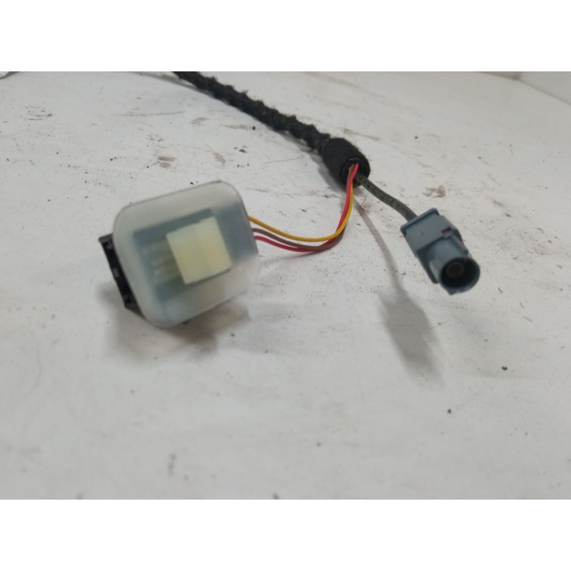 Recambio de maneta exterior electrica porton para skoda rapid spaceback (nh1) 1.0 tsi referencia OEM IAM 5JA827566A  