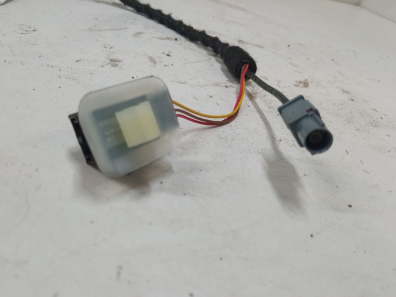 Recambio de maneta exterior electrica porton para skoda rapid spaceback (nh1) 1.0 tsi referencia OEM IAM 5JA827566A  