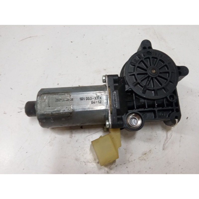 Recambio de motor elevaluna delantero izquierdo para volvo xc70 i cross country (295) d5 xc awd referencia OEM IAM   