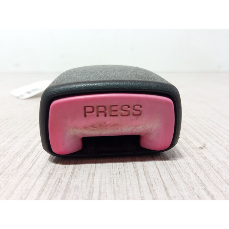 Recambio de anclaje cinturon delantero derecho para suzuki swift iii (mz, ez) 1.3 ddis (rs 413d) referencia OEM IAM 090240999170