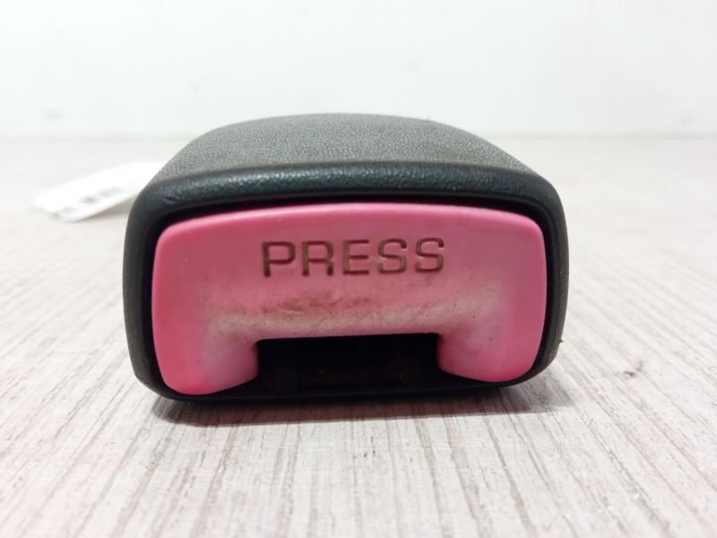 Recambio de anclaje cinturon delantero derecho para suzuki swift iii (mz, ez) 1.3 ddis (rs 413d) referencia OEM IAM 090240999170