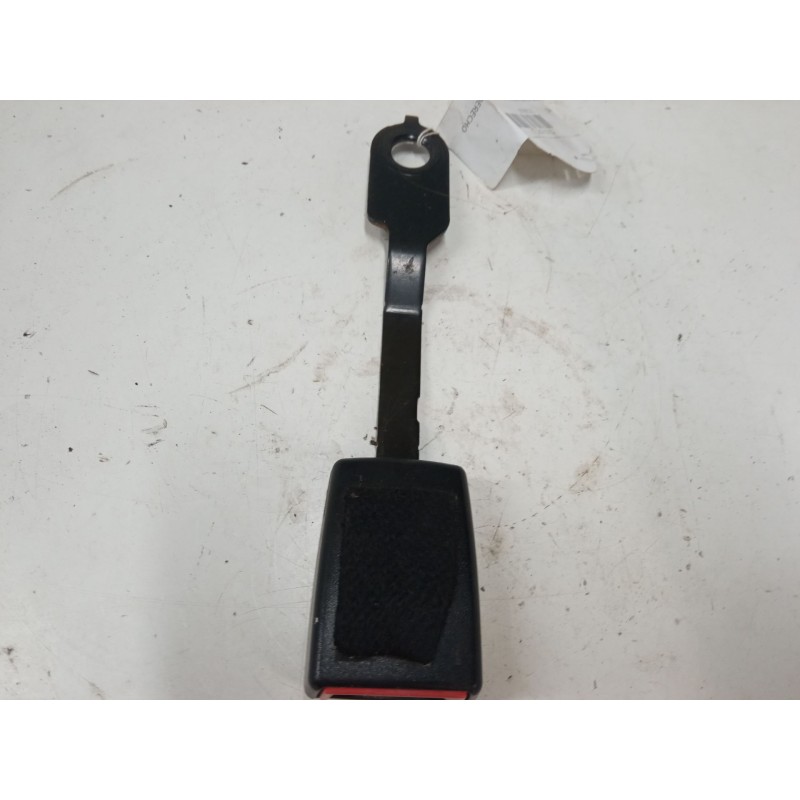Recambio de anclaje cinturon delantero derecho para citroën c3 ii (sc_) 1.0 vti 68 referencia OEM IAM   