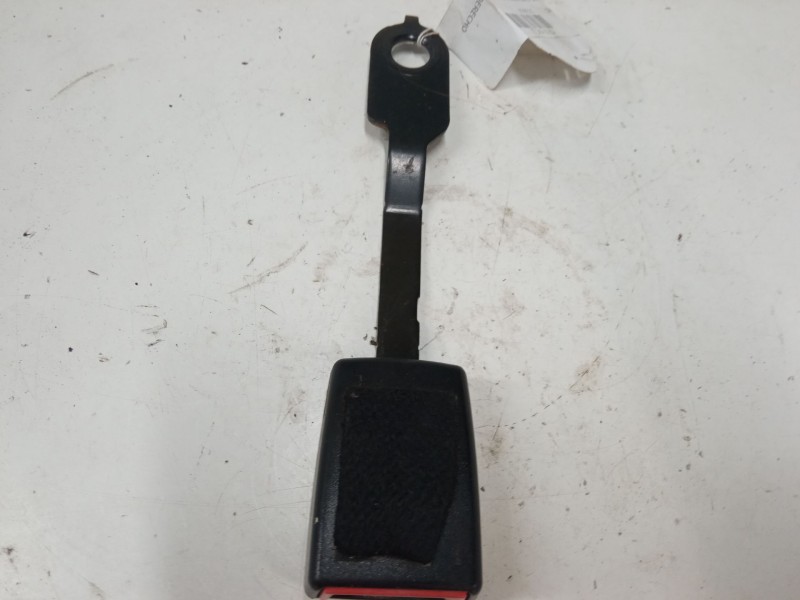 Recambio de anclaje cinturon delantero derecho para citroën c3 ii (sc_) 1.0 vti 68 referencia OEM IAM   
