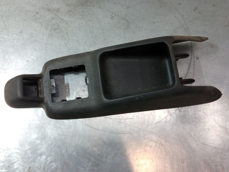 Recambio de consola central para peugeot 106 ii (1a_, 1c_) 1.4 i referencia OEM IAM   