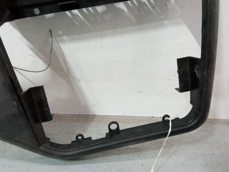 Recambio de consola central para peugeot 106 ii (1a_, 1c_) 1.4 i referencia OEM IAM   
