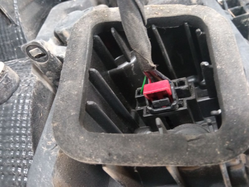 Recambio de piloto trasero derecho para skoda rapid spaceback (nh1) 1.0 tsi referencia OEM IAM   