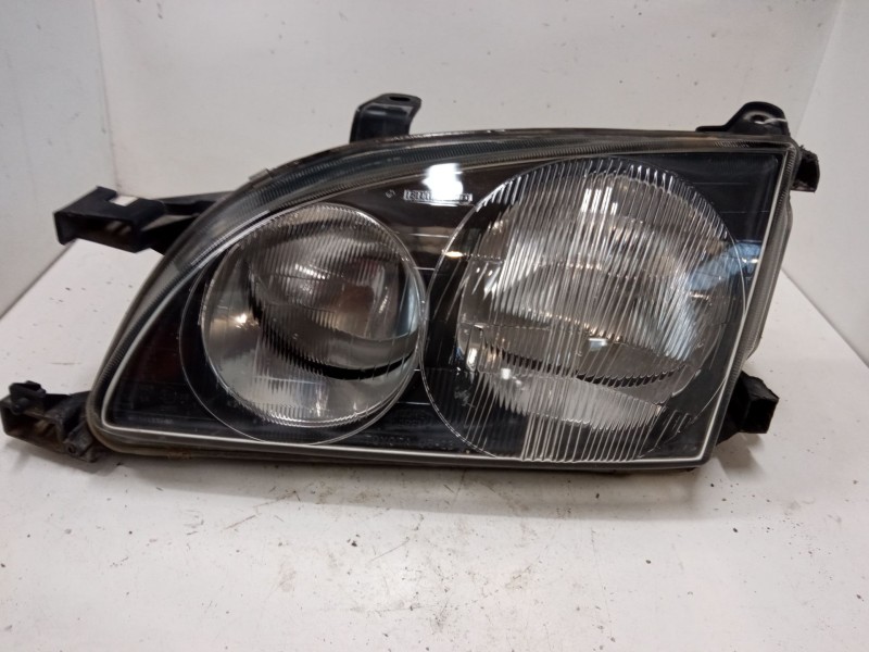 Recambio de faro izquierdo para toyota avensis (_t22_) 2.0 (st220_) referencia OEM IAM   