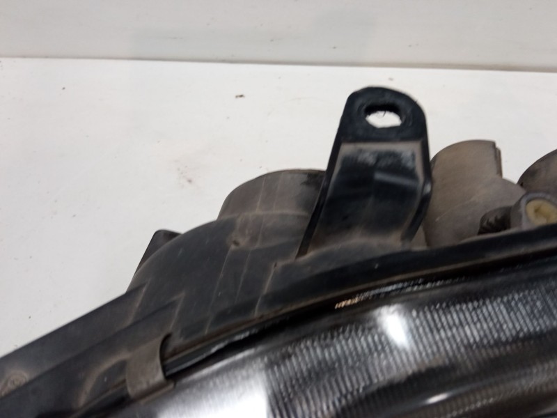 Recambio de faro izquierdo para toyota avensis (_t22_) 2.0 (st220_) referencia OEM IAM   