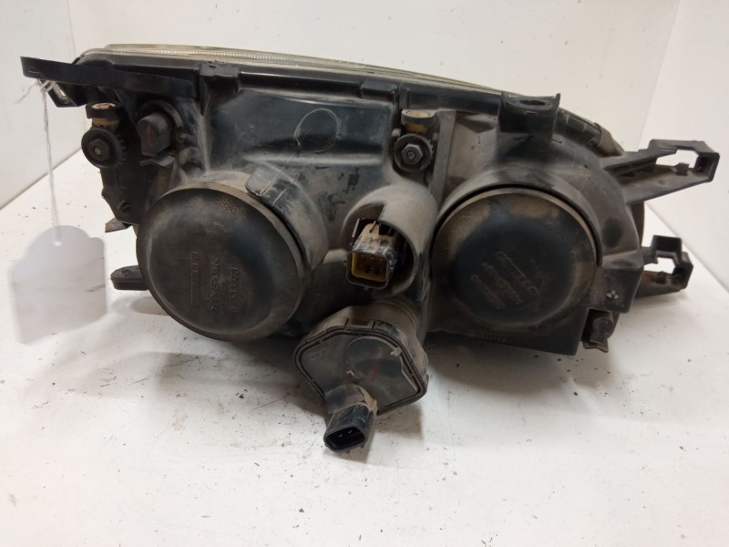 Recambio de faro izquierdo para toyota avensis (_t22_) 2.0 (st220_) referencia OEM IAM   