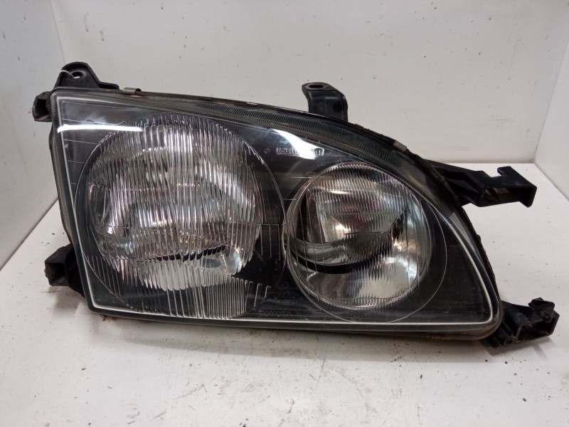 Recambio de faro derecho para toyota avensis (_t22_) 2.0 (st220_) referencia OEM IAM   