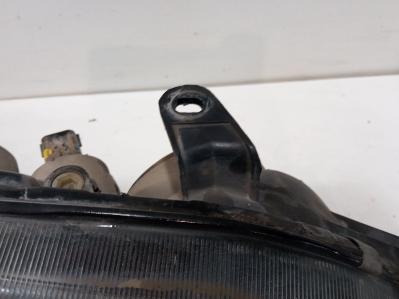 Recambio de faro derecho para toyota avensis (_t22_) 2.0 (st220_) referencia OEM IAM   