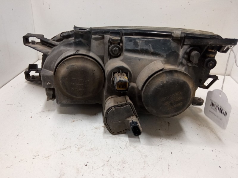 Recambio de faro derecho para toyota avensis (_t22_) 2.0 (st220_) referencia OEM IAM   