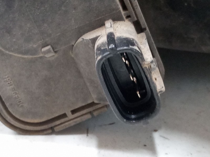 Recambio de faro derecho para toyota avensis (_t22_) 2.0 (st220_) referencia OEM IAM   