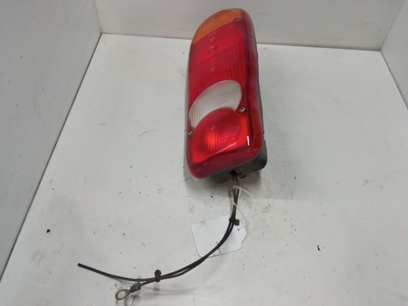 Recambio de piloto trasero derecho para nissan atleon 110 referencia OEM IAM   