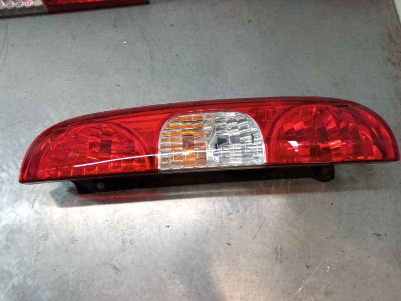 Recambio de piloto trasero derecho para fiat doblo monospace (119_, 223_) 1.4 referencia OEM IAM   