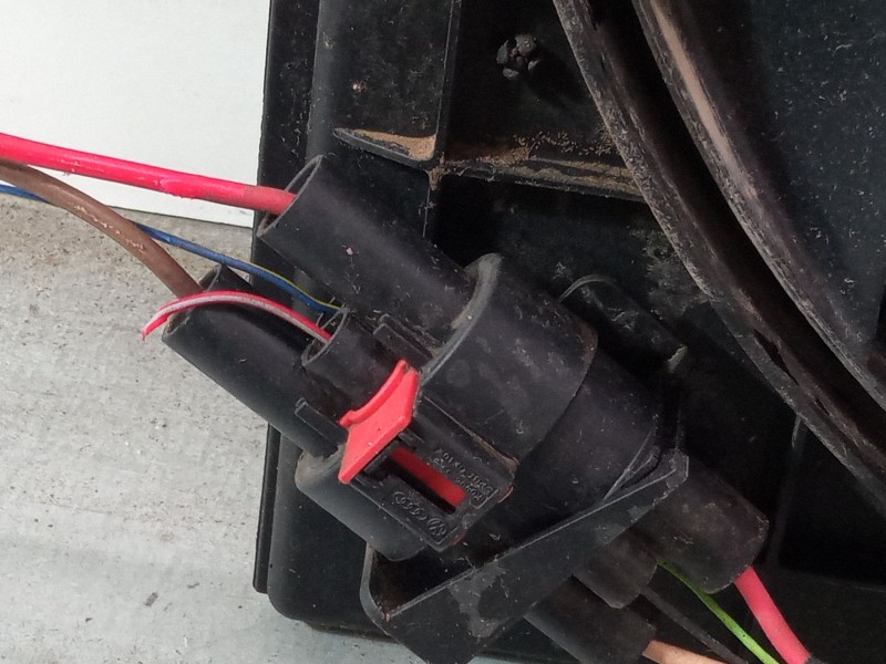 Recambio de electroventilador para skoda rapid spaceback (nh1) 1.0 tsi referencia OEM IAM   