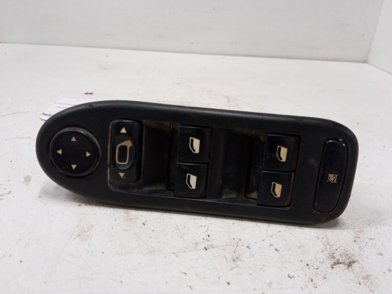 Recambio de mando elevalunas delantero izquierdo para citroën c5 ii (rc_) 2.0 hdi (rcrhrh) referencia OEM IAM   