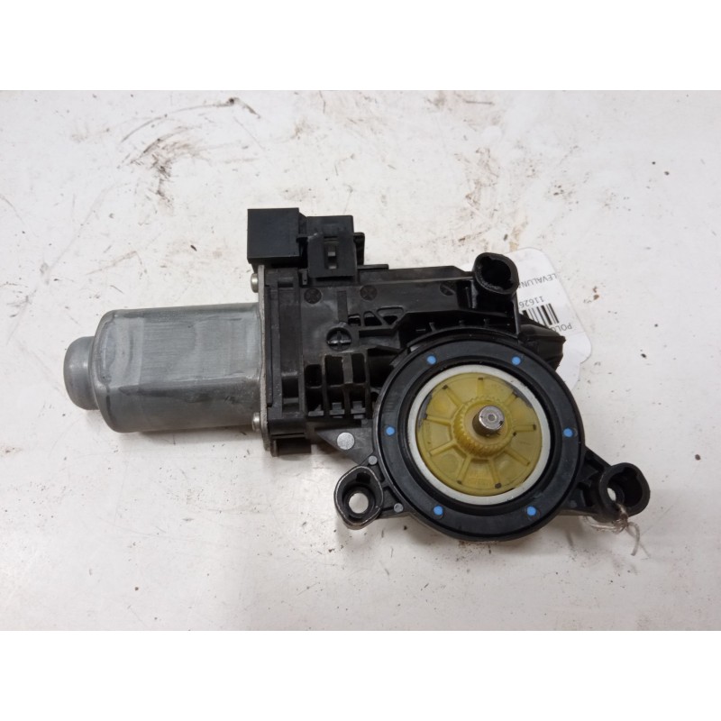Recambio de motor elevaluna delantero derecho para volkswagen polo iv (9n_, 9a_) 1.2 referencia OEM IAM 6Q2959801E  