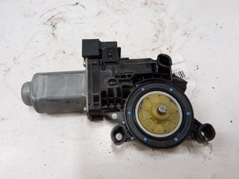 Recambio de motor elevaluna delantero derecho para volkswagen polo iv (9n_, 9a_) 1.2 referencia OEM IAM 6Q2959801E  
